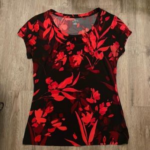 Worthington Short Sleeve Fitted Top